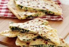 Gozleme With Spinach And Cheddar Cheese