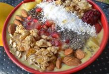 Healthy Easy Protein Smoothie Recipe - Golden Smoothie Bowl